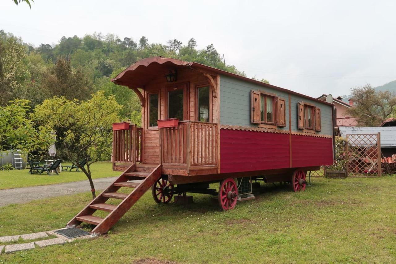 I Tre Abeti - Holiday House เวซซาโน ลิกูเร ภายนอก รูปภาพ